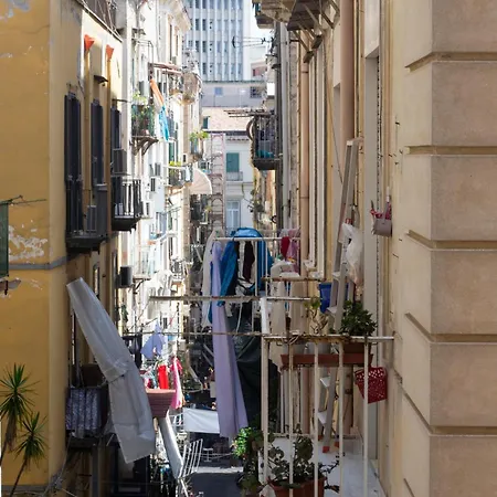 Il Vicoletto A Toledo 3* Nápoly